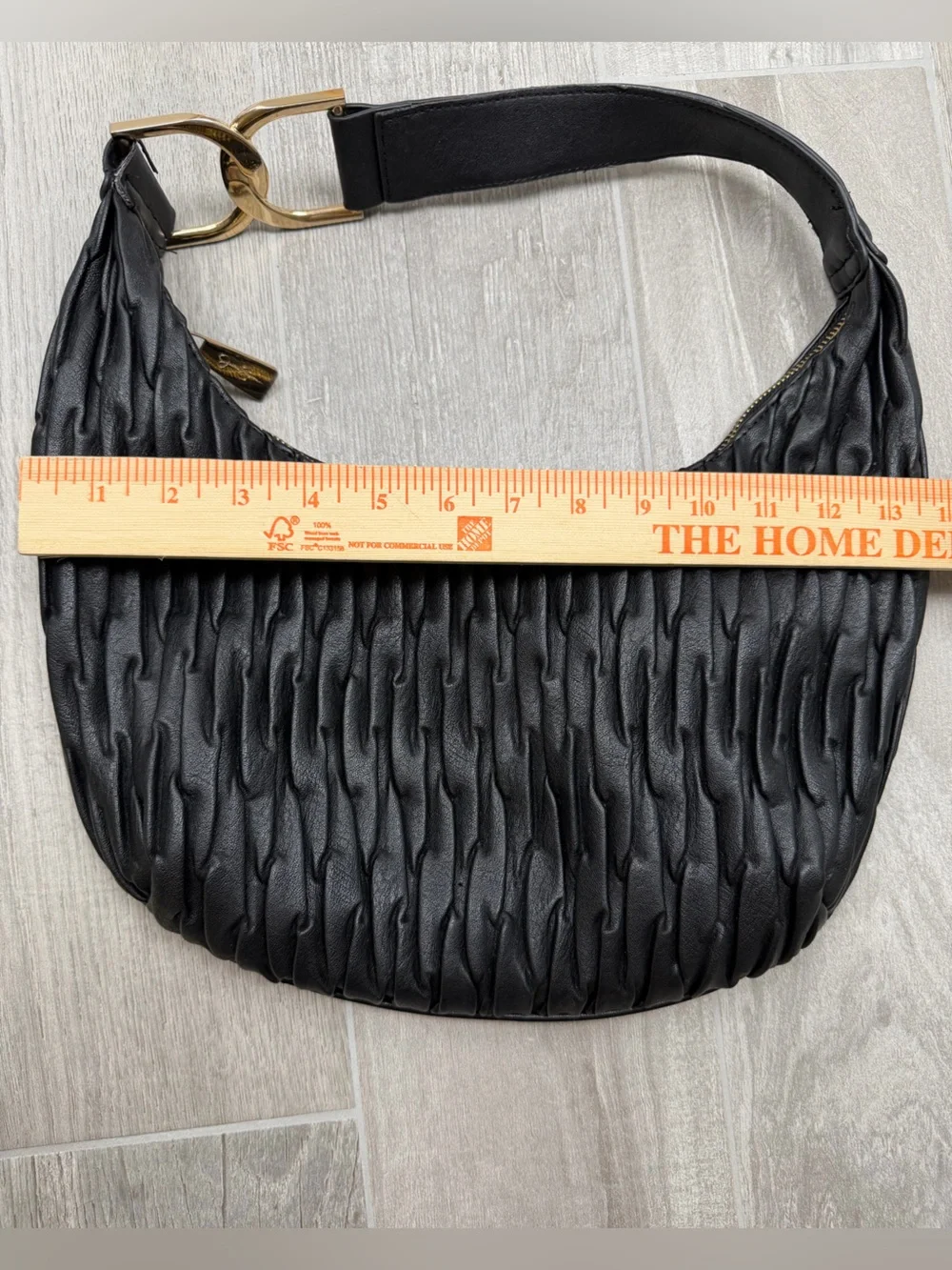 Jessica Simpson hobo-style bag pleated matelasse synthetic exterior chain linc